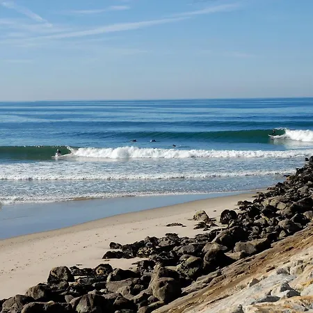 Oporto Surf Lodge *